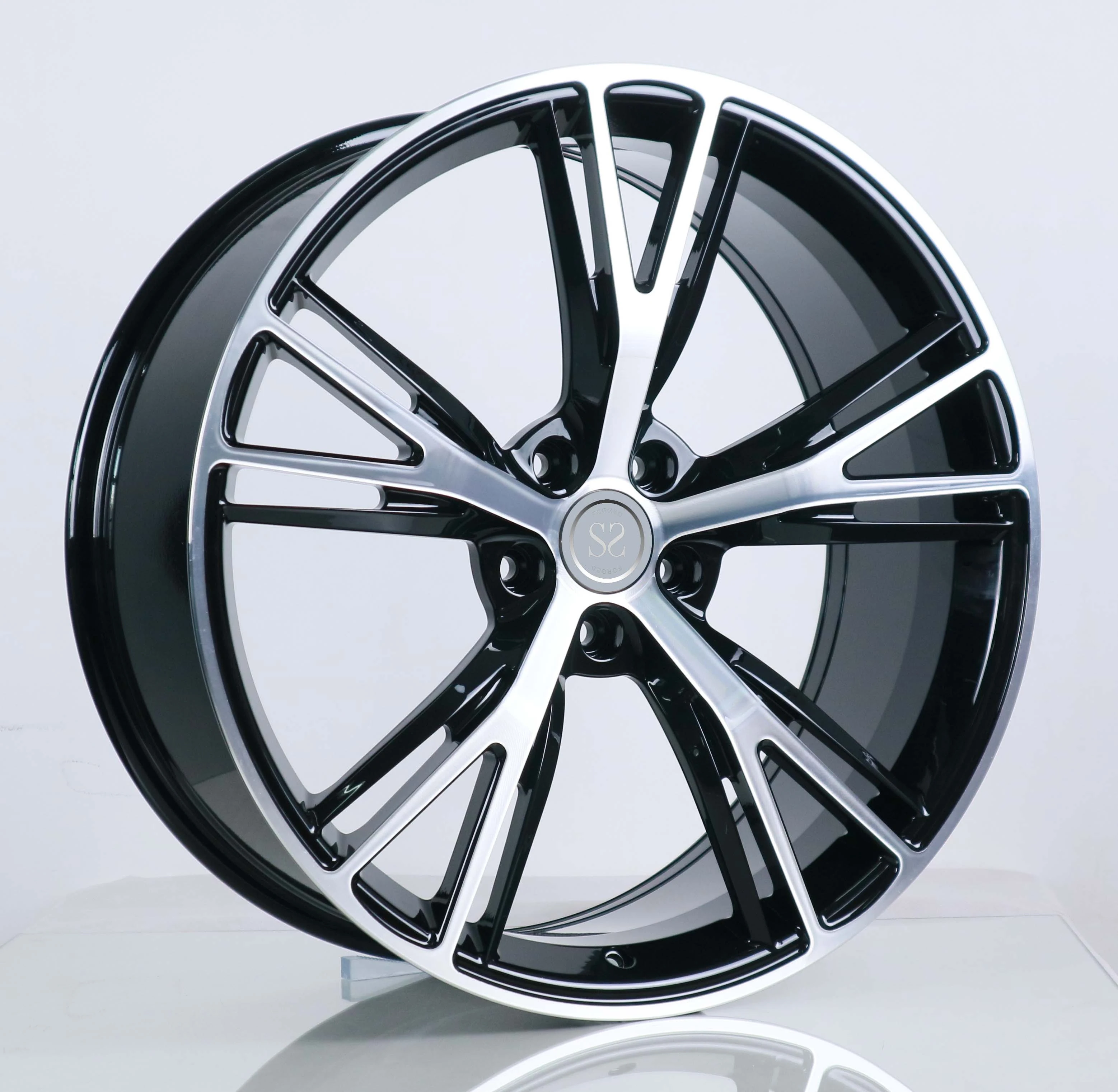 Bmw uchun nusxa dizayni